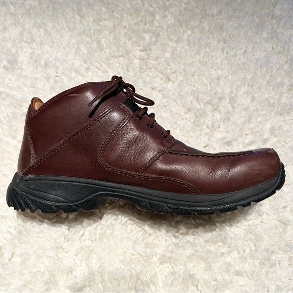 UGG Vibram Leather Lace-Up Chukka Boots Men’s Size 10.5 - Picture 10 of 12